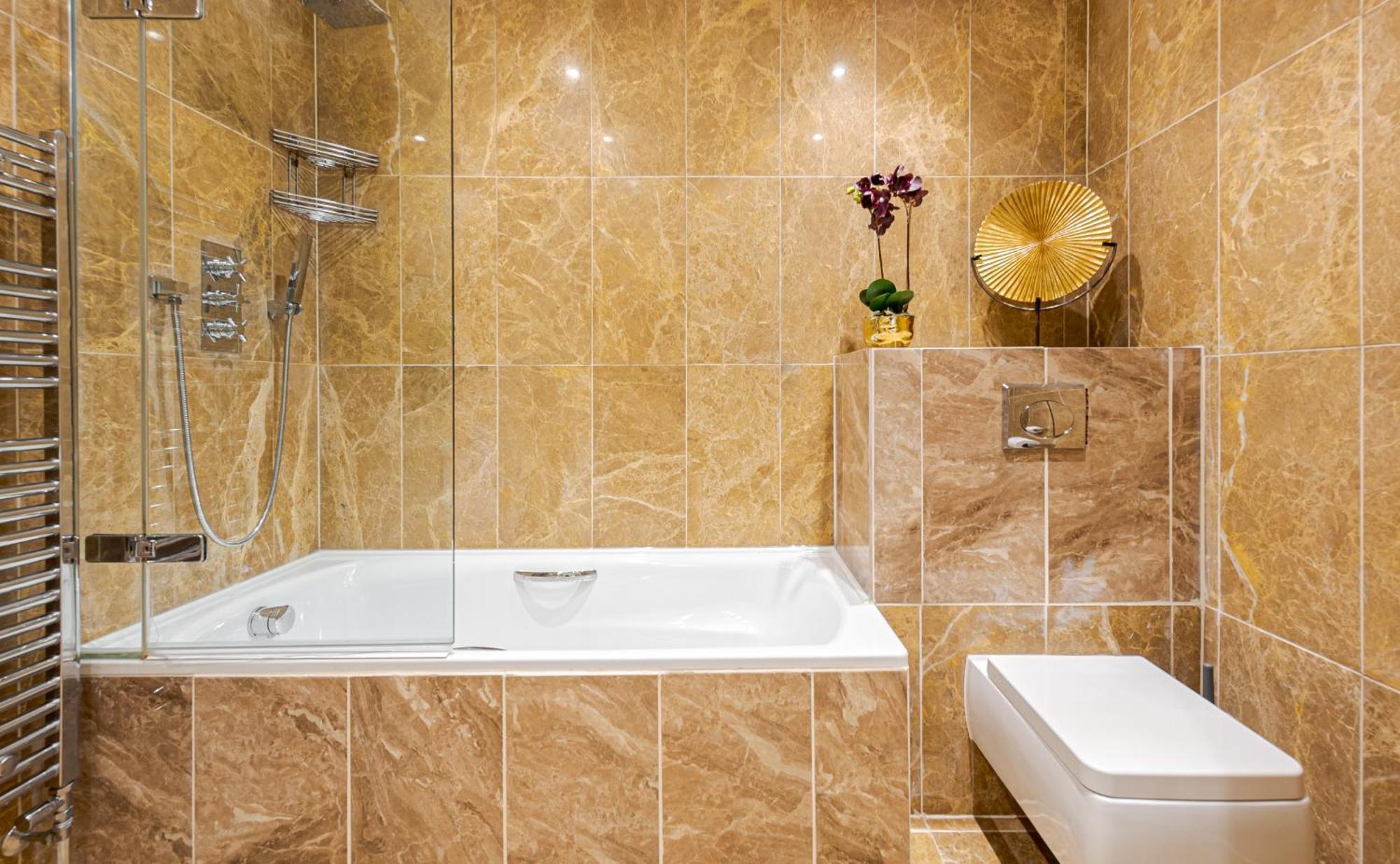 Chic Belgravia Hideaway With Private Patio 10 Mins To Harrods Apartament *
