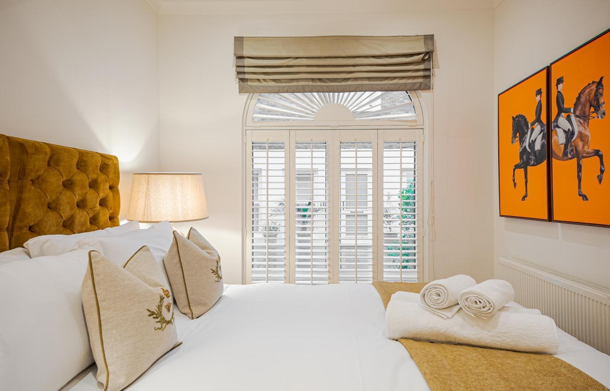 Chic Belgravia Hideaway With Private Patio 10 Mins To Harrods Apartament Londra